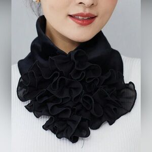 ✨NEW✨ Elegant Black Ruffled neck Scarf